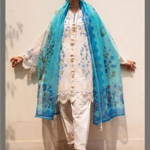 Pakistani indian shalwar kameez